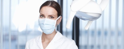 5 things employers want in a dental assistant