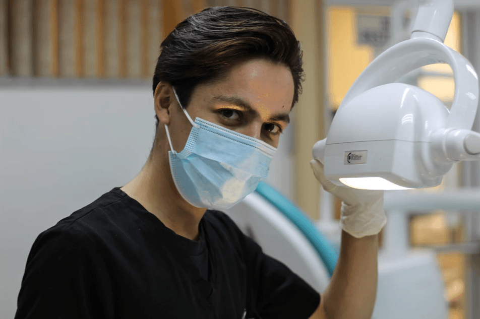 land-keep-job-as-dental-assistant